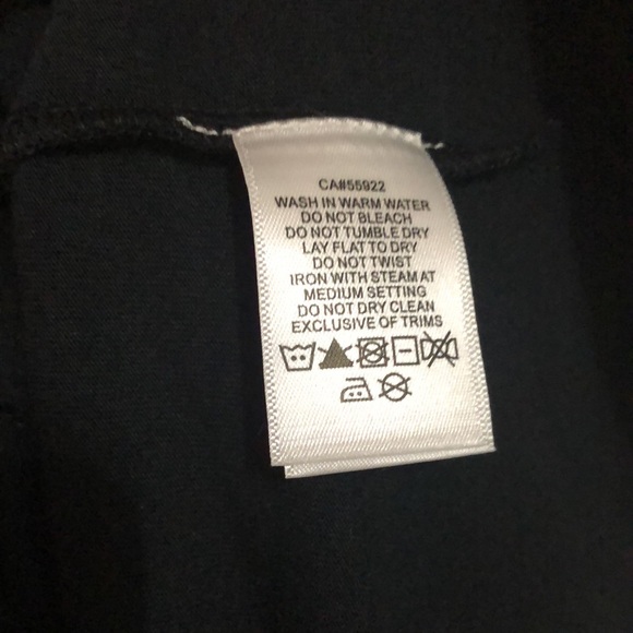 Liz Claiborne Women’s XL sleeveless, front frilly black Top NWOT - Picture 6 of 6